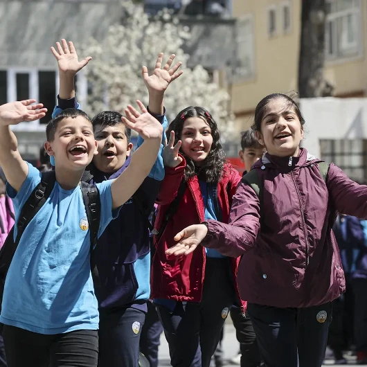 Ders Zili Çaldı: Milyonlarca Öğrenci Yeni Eğitim Yılına Başladı