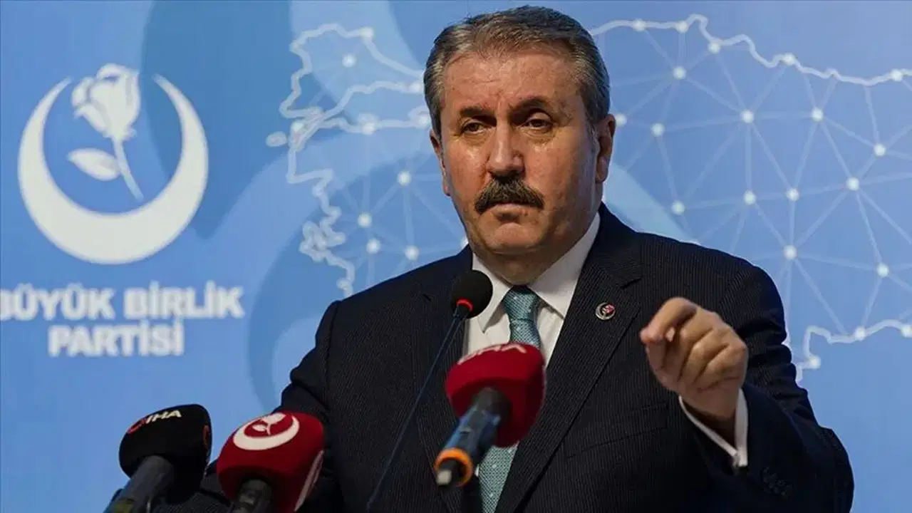Destici'den Deniz Göktaş'a tehdit: O dili koparırız