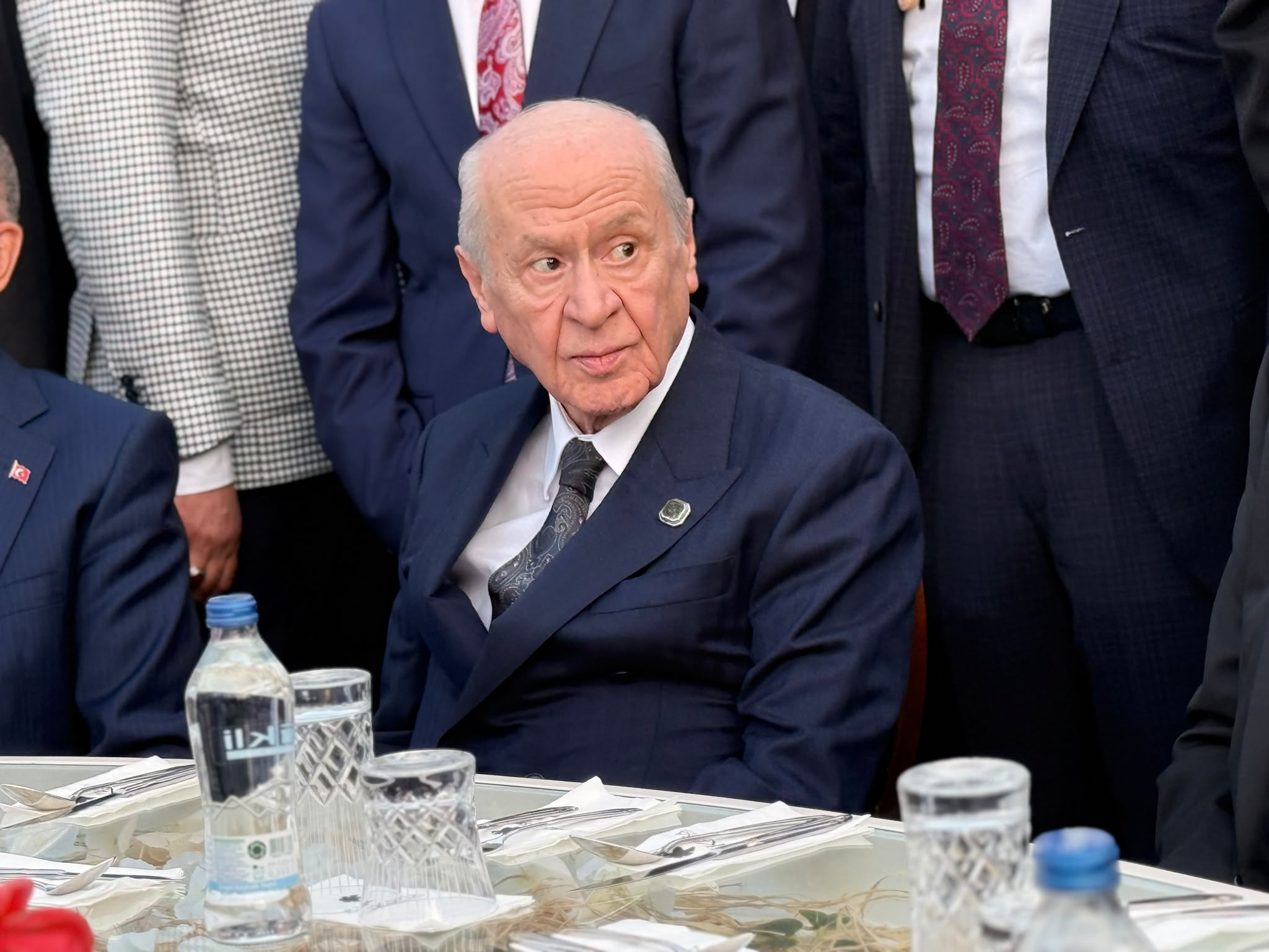 Devlet Bahçeli, MHP'li Başkanın Oğlunun Nikah Şahidi Oldu