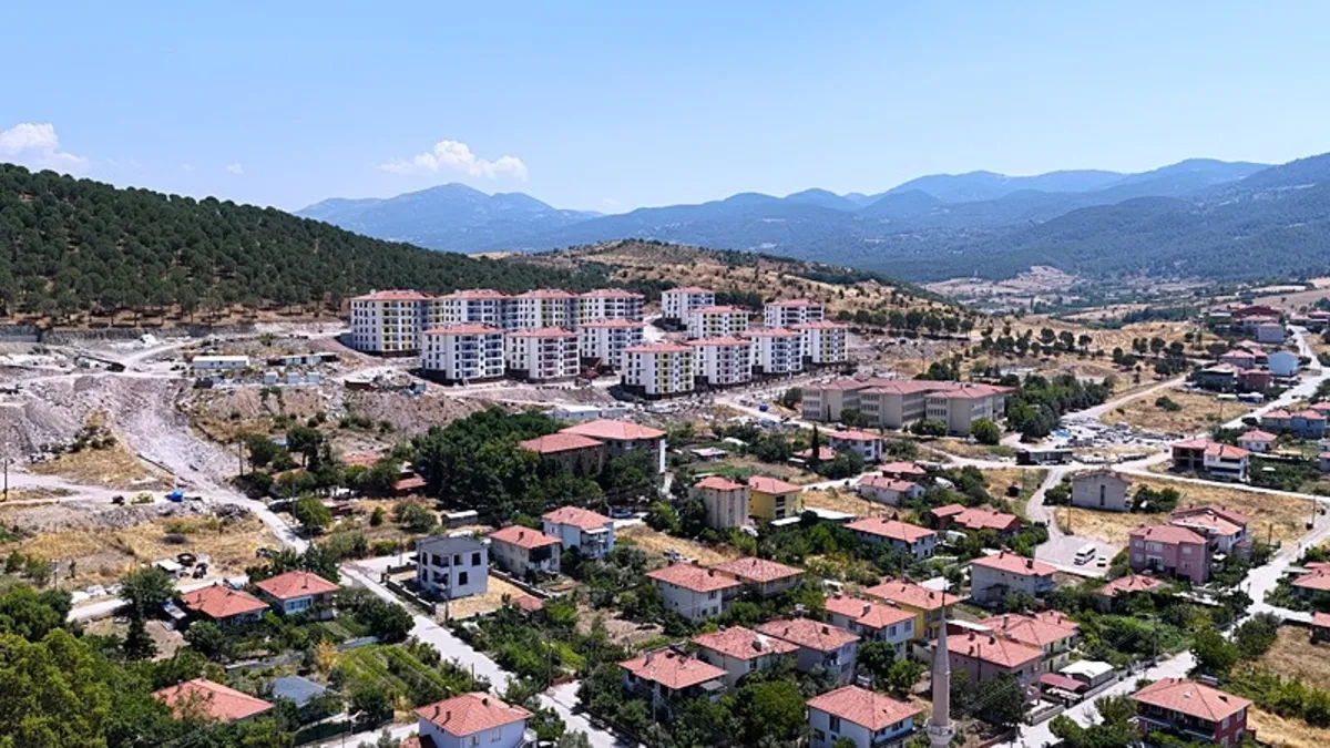 Devlet Sözünü Tuttu: Sındırgı'da 1121 Konut Teslim Hazır