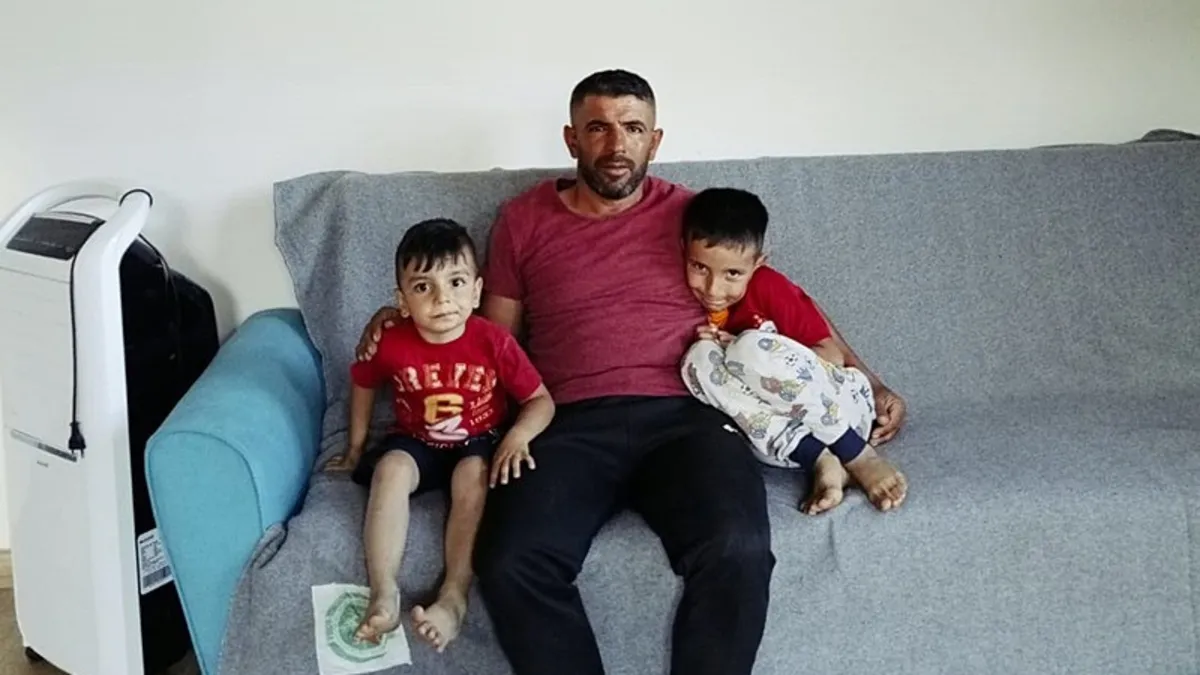 Devletimiz sayesinde ayağa kalktım: Depremde eşini kaybeden baba yuvasına kavuştu