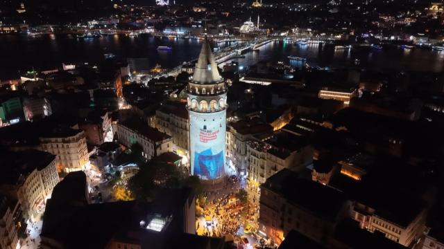 Dezenformasyon Mesajları Galata Kulesi'ne Yansıtıldı