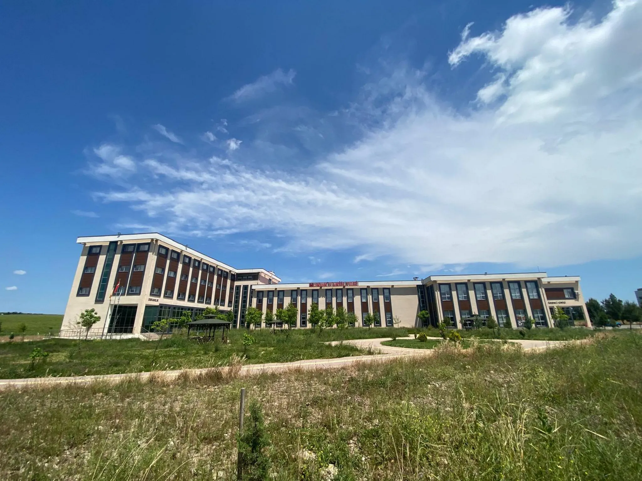 Dicle Üniversitesi'nde 20 Milyon Dolarlık Petrol Yatırımı İçin İmzalar Atıldı