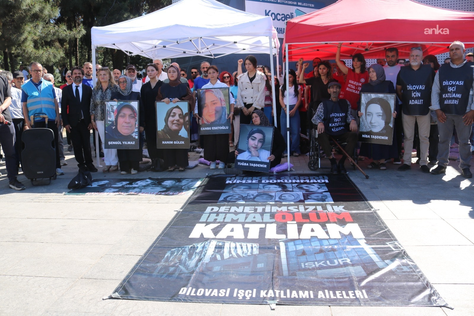 Dilovası'nda Adalet Nöbeti: Yangın Kurbanı Aileler Sessizliğe İsyan Ediyor