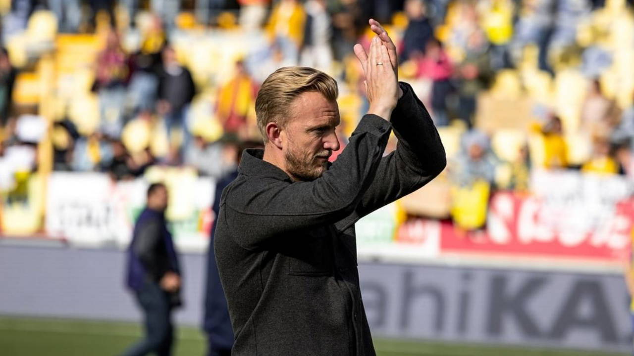 Dirk Kuyt Fenerbahçe'ye mi geliyor? Dordrecht yönetiminden açıklama