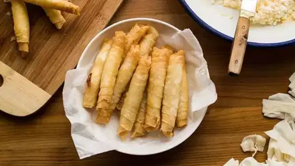 Dışı Çıtır İçi Yumuşak: Evde Kalem Börek Tarifi