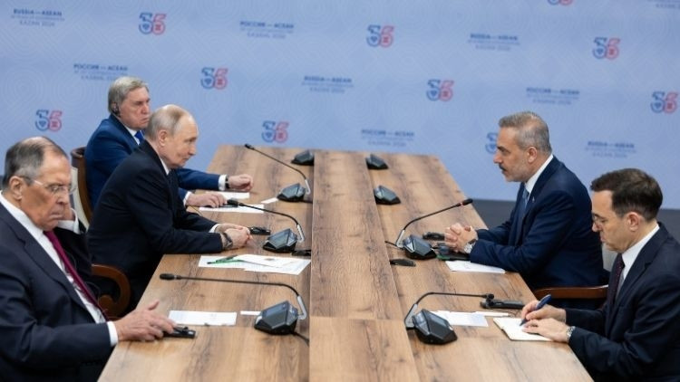 Dışişleri Bakanı Fidan, Putin ile Görüştü
