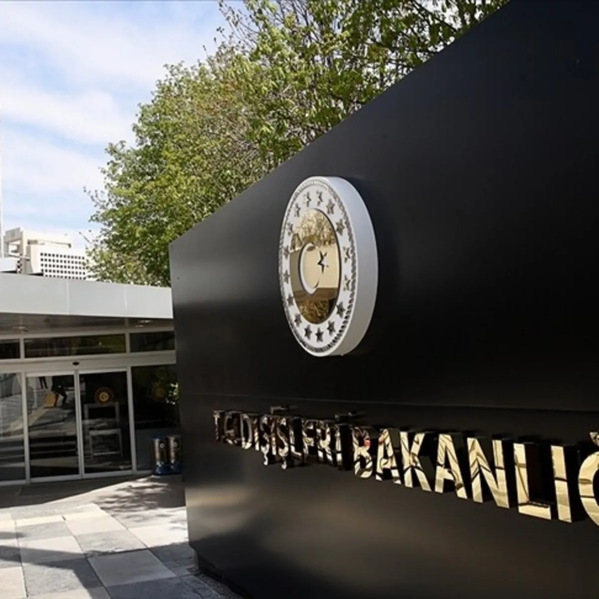 Dışişleri'nden kapsamlı büyükelçi ataması: Fidan yeni görevleri duyurdu
