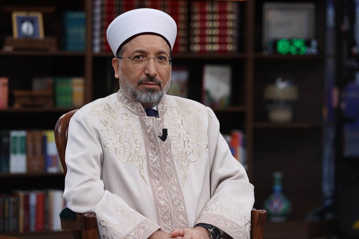 Diyanet'in Hac Fonu Açığı Hacı Amcanın Cebinden Çıkacak