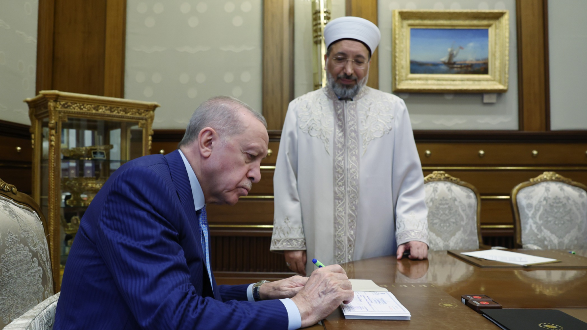 Diyanet Vakfı 2 Milyar Lira Kâr Açıkladı, Sayıştay Denetimi Yok