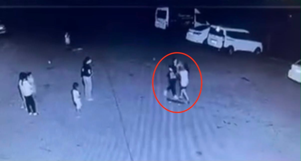 Diyarbakır'da 11 Yaşındaki Çocuk Site Bahçesinde Öldüresiye Dövüldü