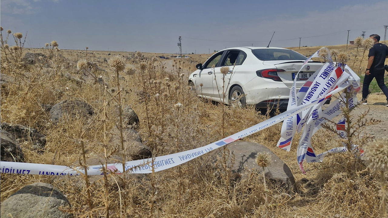 Diyarbakır'da Araziye Atılan Kadın Cesedi Bulundu: 2 Gözaltı