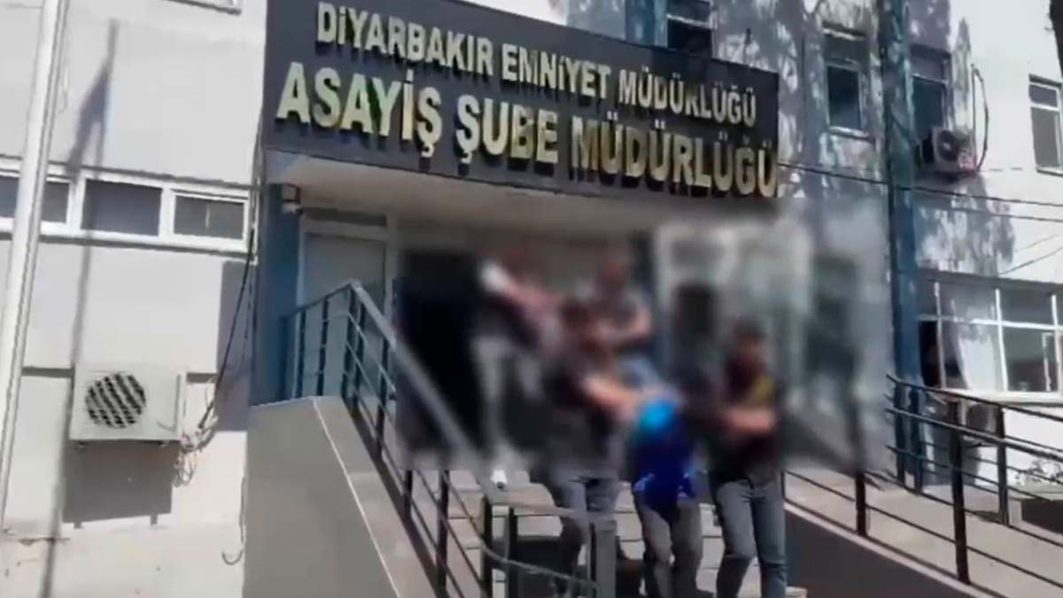 Diyarbakır'da banka şubesine silahlı saldırı: 2 şüpheli tutuklandı