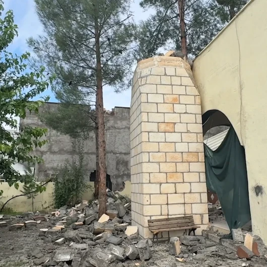 Diyarbakır Bismil'de Fırtına Felaketi: Minare Evin Üzerine Yıkıldı