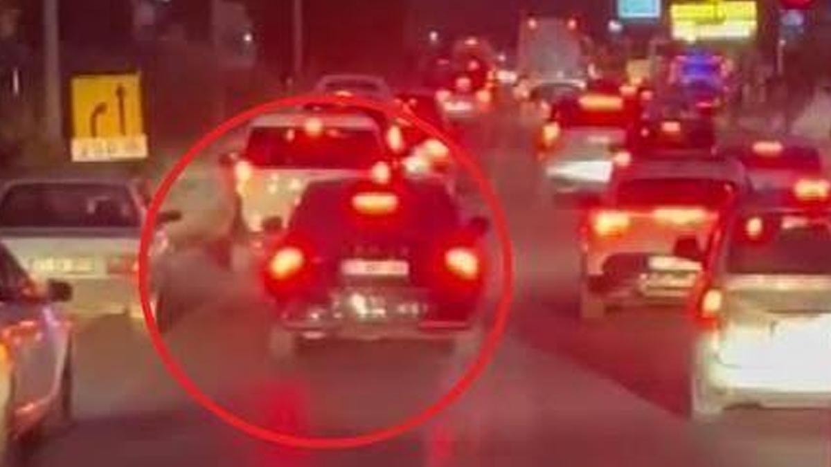 Diyarbakır'da İtfaiyeye Çakarlı Engel: Sürücüye Ceza