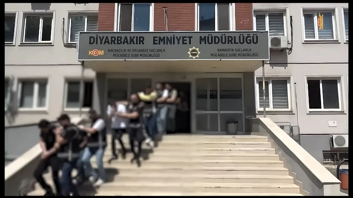 Diyarbakır’da organize suç örgütü operasyonu: 15 tutuklama