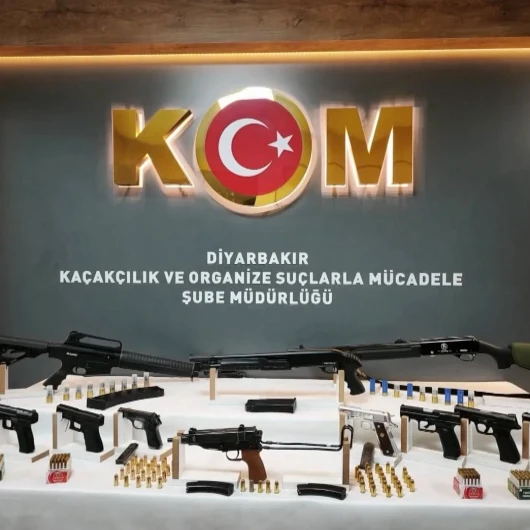 Diyarbakır'da kaçak silah operasyonu: 13 şüpheli yakalandı