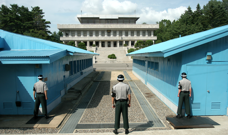 DMZ'de patlama: 3 Güney Koreli subay yaralandı