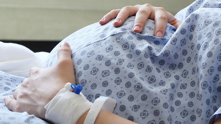 Doğum Sonrası Hayatını Kaybeden Annenin Davasında Doktor Serbest Bırakıldı
