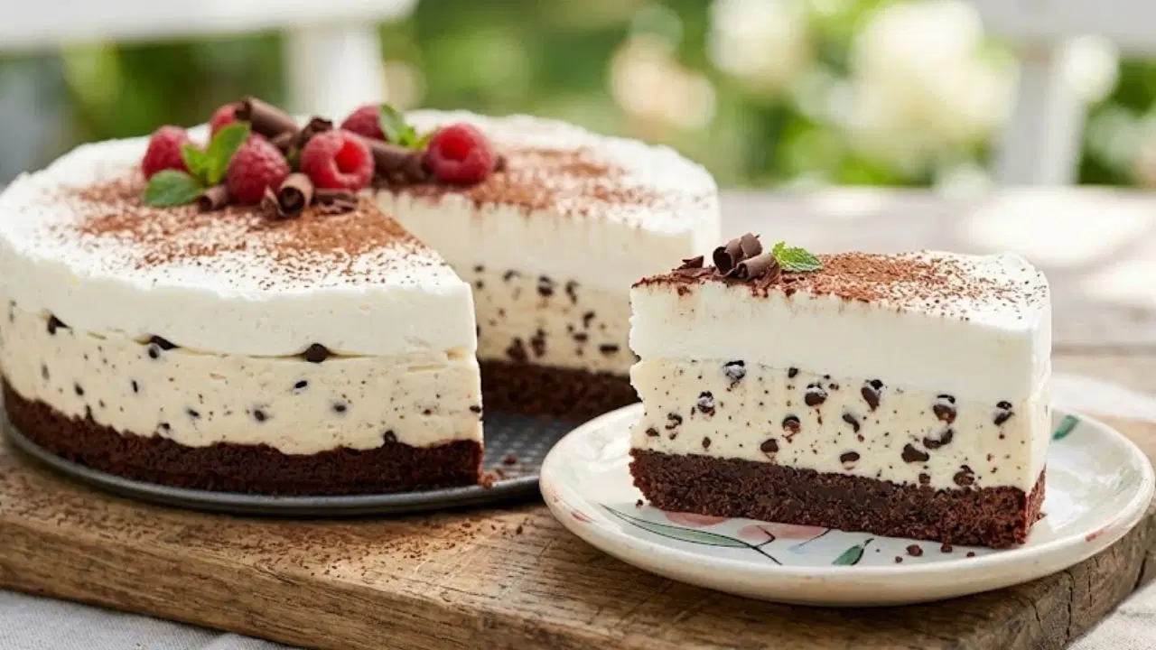 Dondurmalı Tart: Hem Göze Hem Damakta Serinlik
