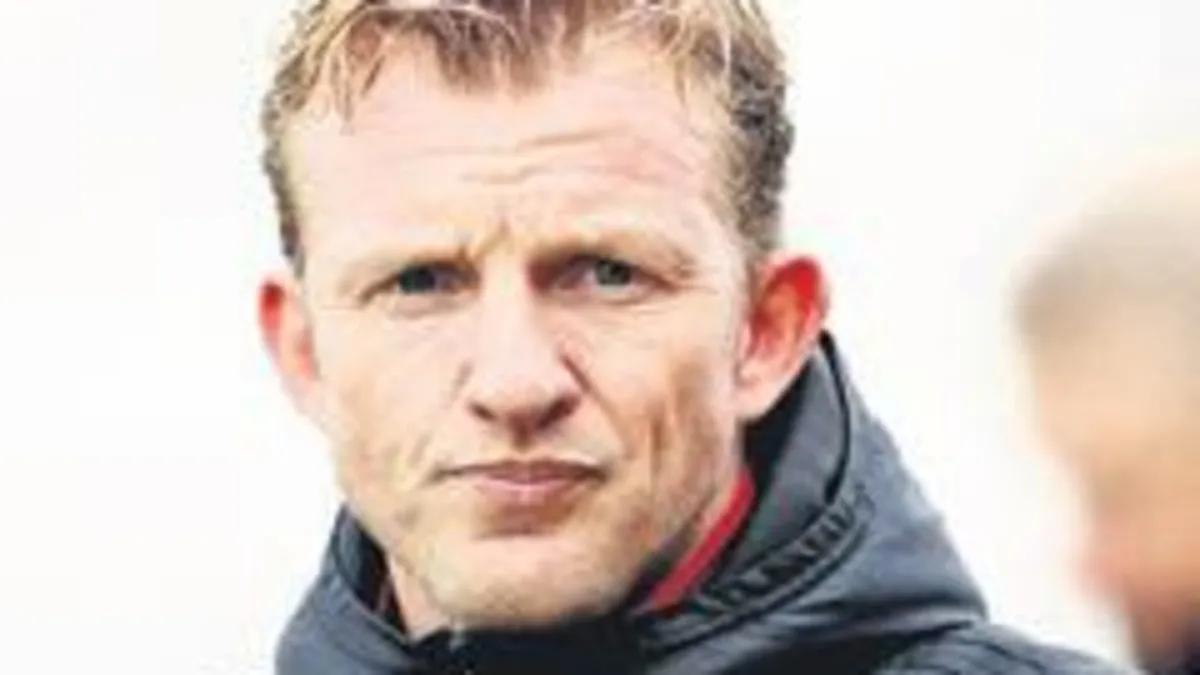 Dordrecht, Dirk Kuyt'a yönelik tazminat talebinden özür diledi