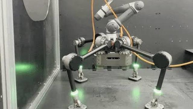 Dört Bacaklı Kaynakçı Robot Diden Spider Tersaneleri Ele Geçiriyor