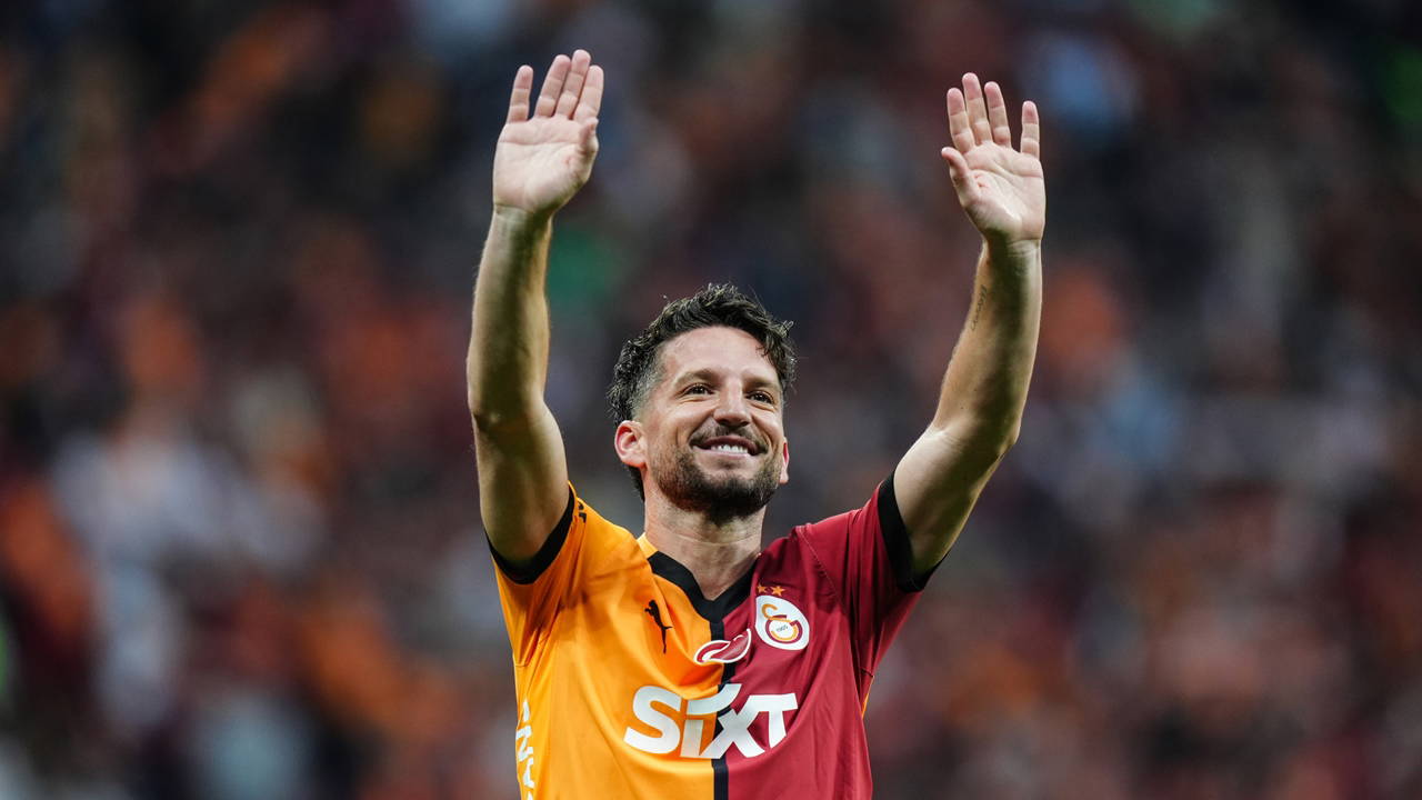 Belçikalı Yıldız Dries Mertens: Kariyeri ve Başarıları