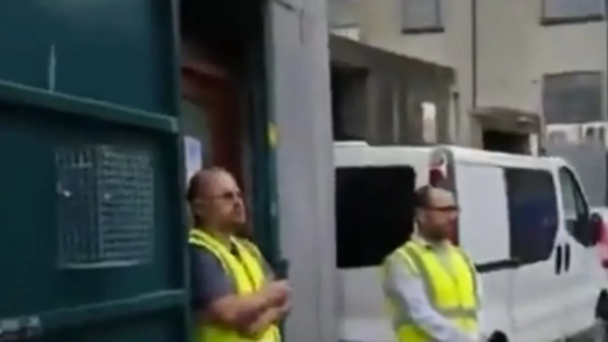 Dublin'de Mescide Saldırı: Türk Güvenlik Görevlisi Darp Edildi