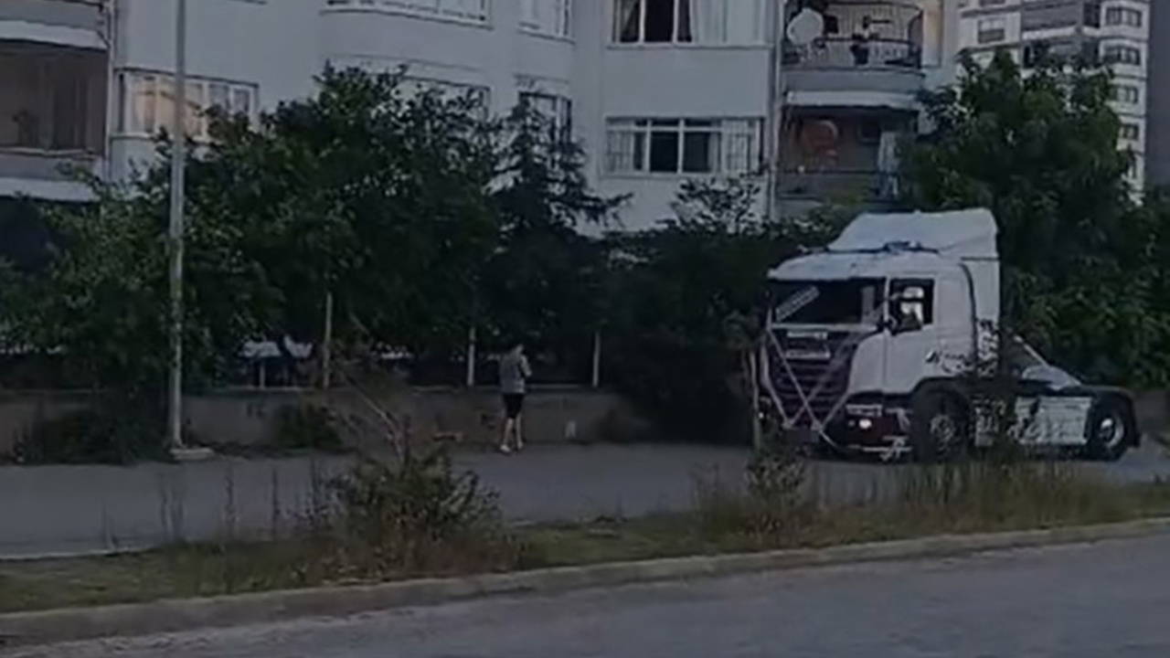 Düğün Konvoyunda Havalı Korna Çalan 8 Kamyon Sürücüsüne 168 Bin TL Ceza