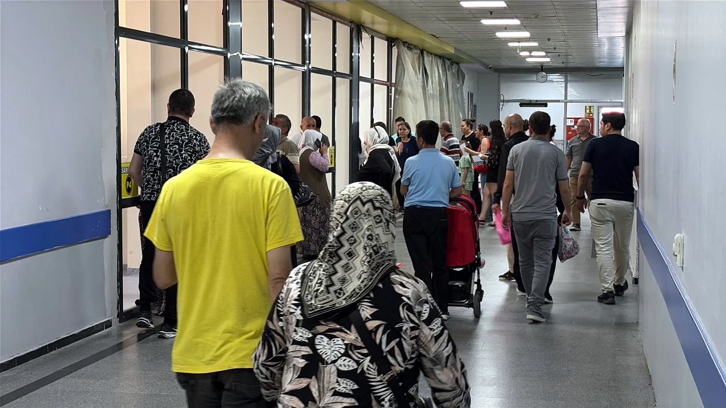 Düğün pilavı kabusa döndü: 25 kişi hastanelik oldu