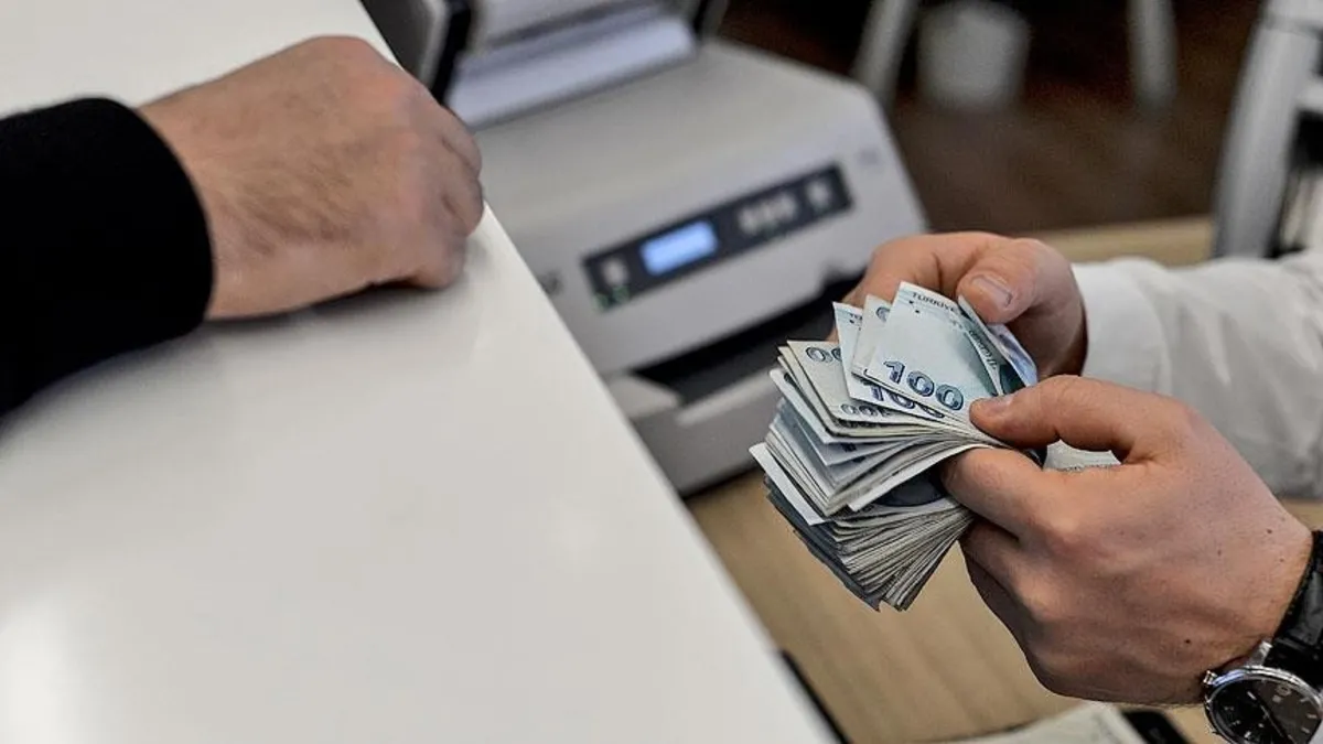 Dul ve yetim aylığı: Eşe maaş için 900 gün prim yeterli