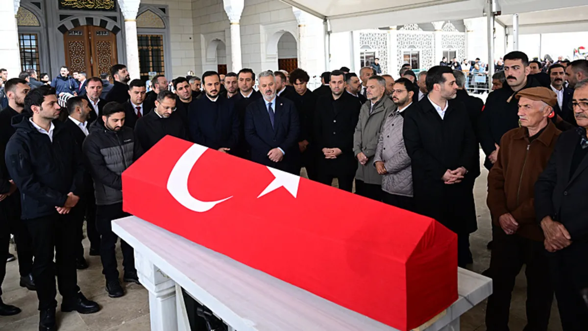 Dündar Ziya Gültekin Son Yolculuğuna Uğurlandı