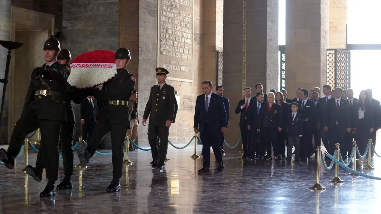 Dursun Özbek ve Yönetim Kurulu Anıtkabir’de