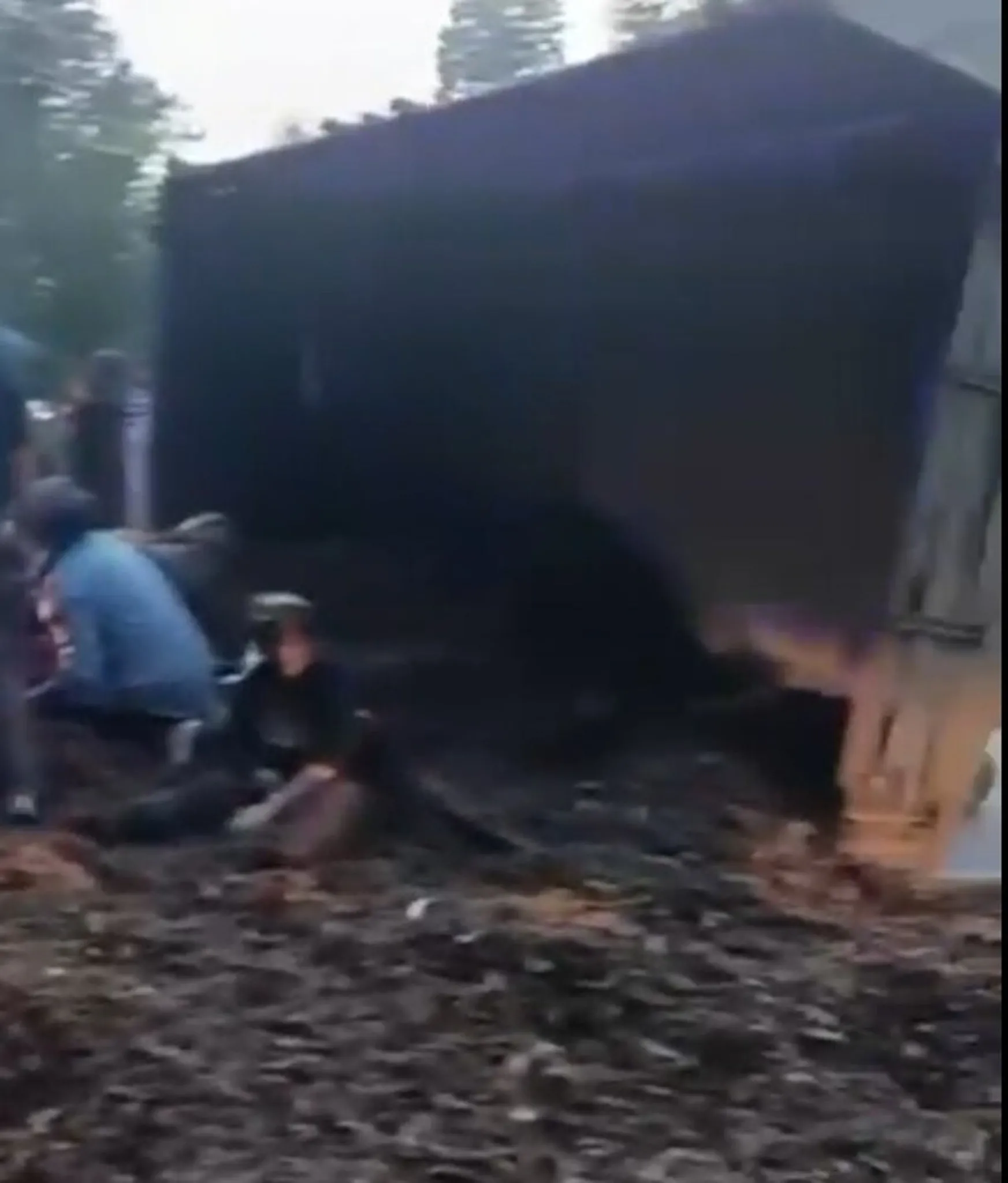 Düzce'de traktör römorku devrildi: 11 yaralı