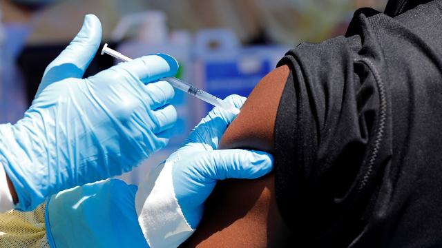 Ebola salgını endişesi büyürken üç aşı geliştiriliyor