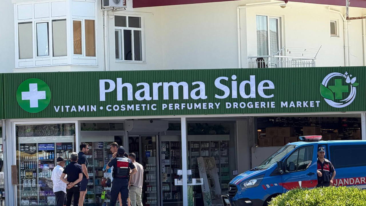 Eczane Ruhsatı Olmayan Vitamin Shoplarda Reçeteli İlaç Satışı: 'İlla Birileri mi Ölsün