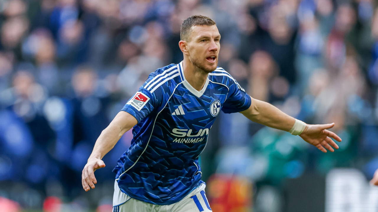 Edin Dzeko Schalke ile Devam mı Ediyor? Sözleşme Detayları Ortaya Çıktı