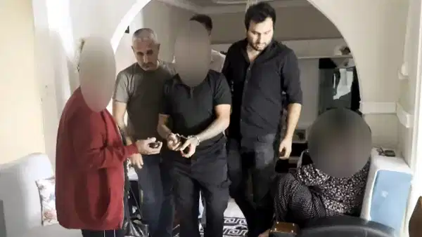 Edirne'de 20 Yıl Hapis Cezalı Anne ve Oğlu Yakalandı