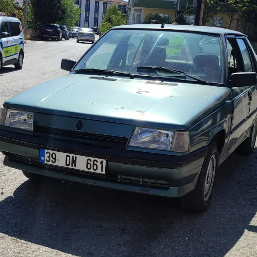 Edirne'de Otomobil ile Çarpışan Skuter Sürücüsü Çocuk Yaralandı