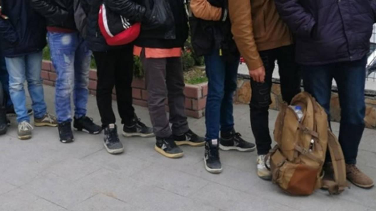 Edirne ve Kırklareli'nde 18 Düzensiz Göçmen Güvenlik Güçlerine Takıldı
