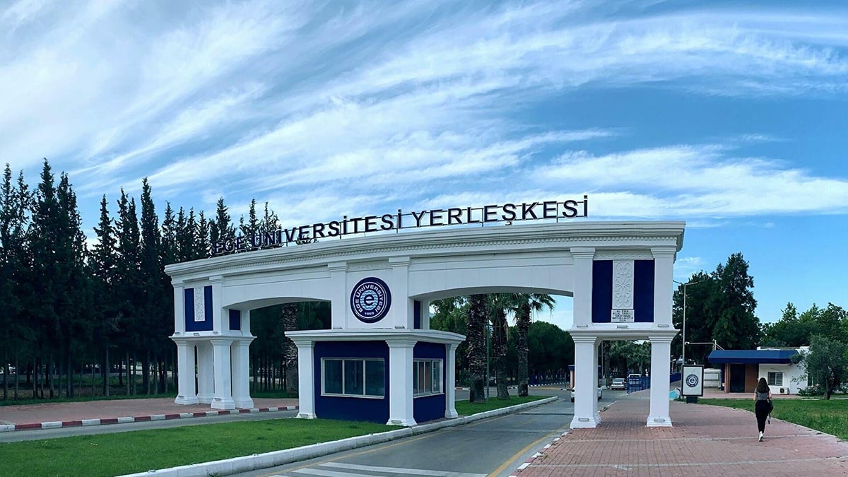 Ege Üniversitesi'nde milyarlık ihale vurgunu: Makam odası hediye edilmiş