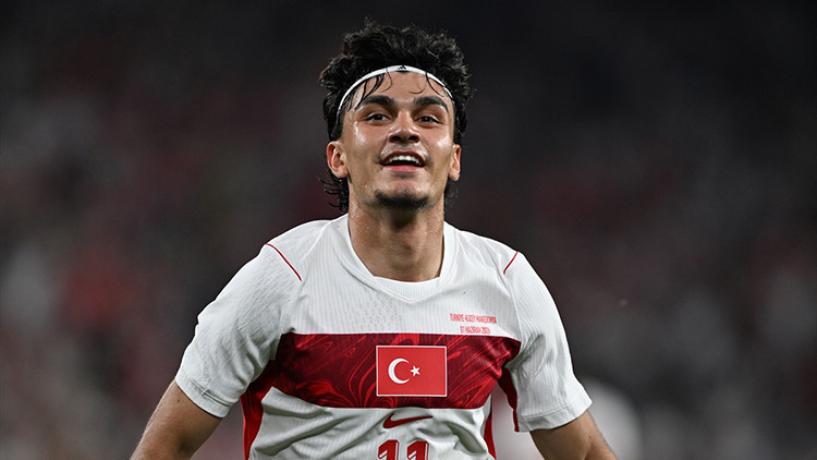 Eintracht Frankfurt'tan Can Uzun Açıklaması