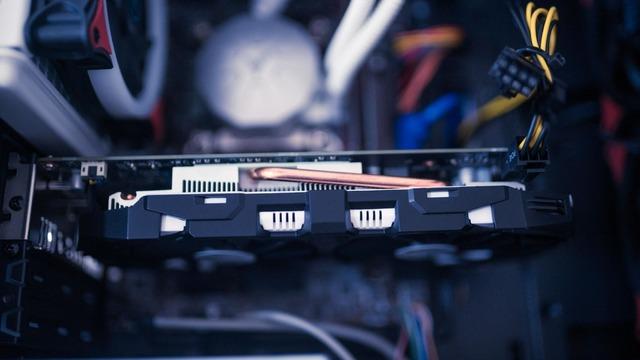 Ekran Rengi Solduysa: Monitör ve Ekran Kartı Çözümleri