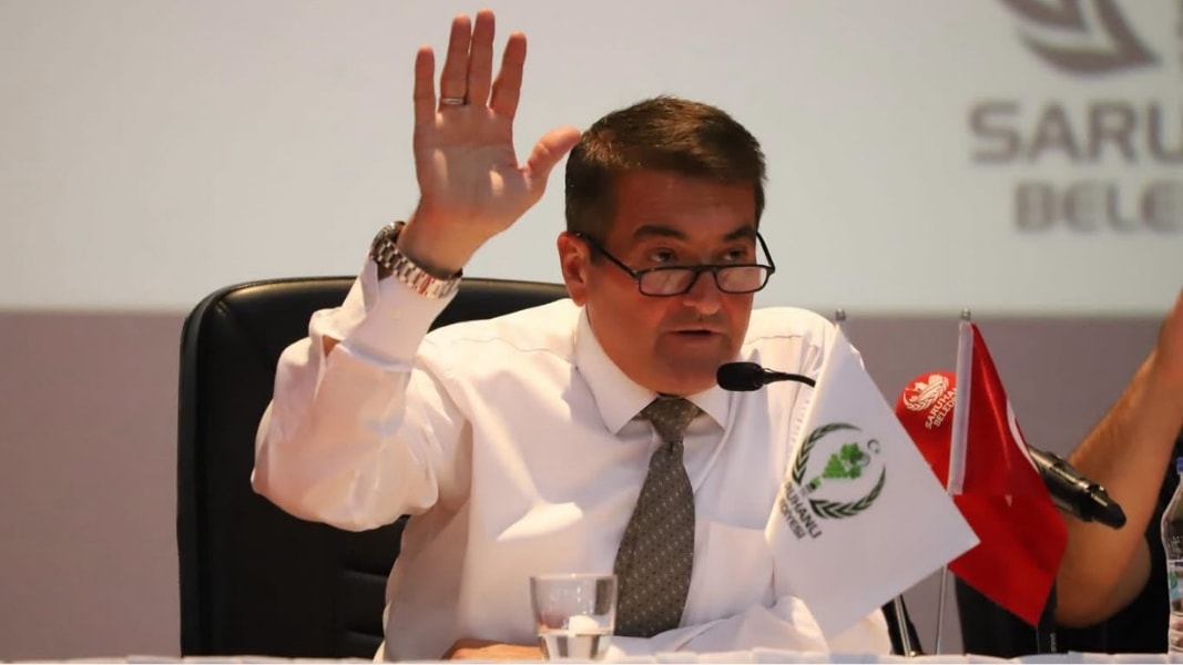 Ekrem Cıllı hastaneye kaldırıldı: Üzüm işleme makinesine elini kaptırdı