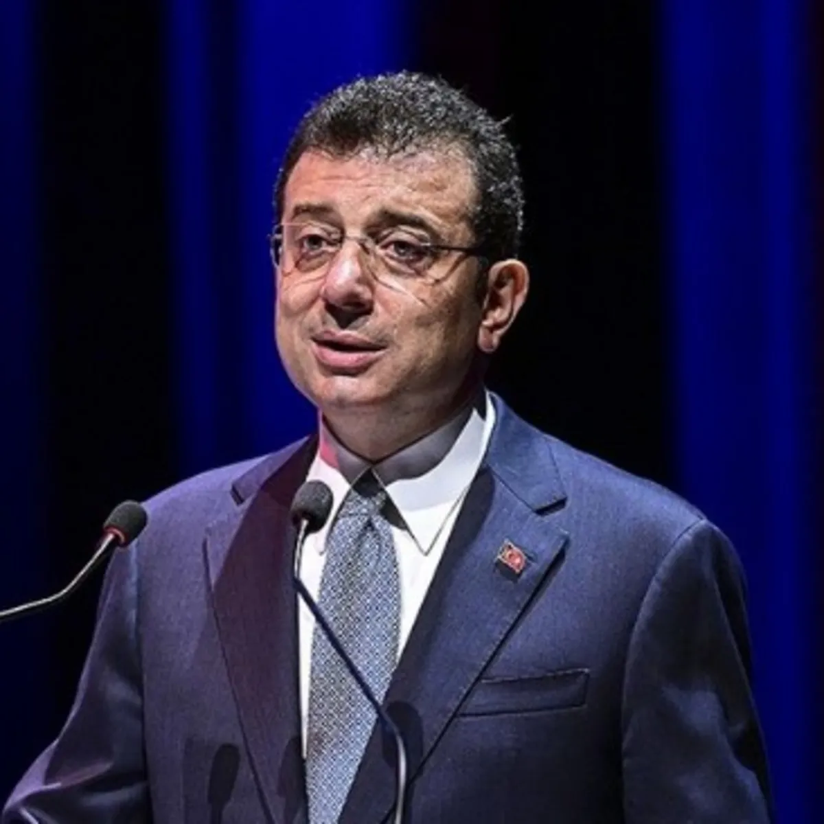 Ekrem İmamoğlu CHP'den İstifa Etti