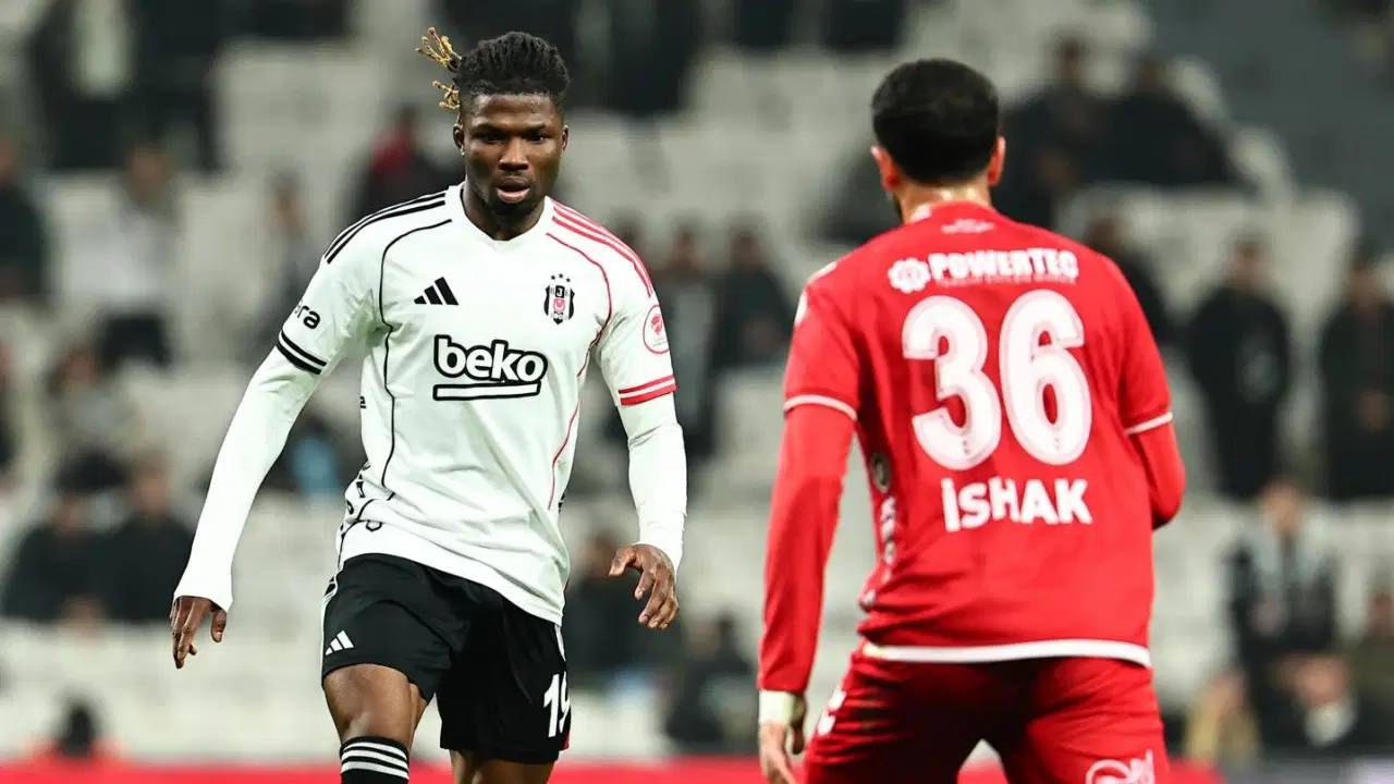 El Bilal Toure'den Trossard karşılaştırmasına sert yanıt