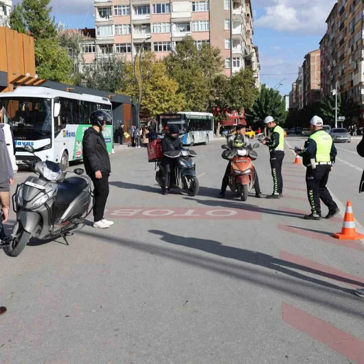 Elazığ’da Motosiklet Denetimleri: 63 Sürücüye 1.3 Milyon TL Ceza