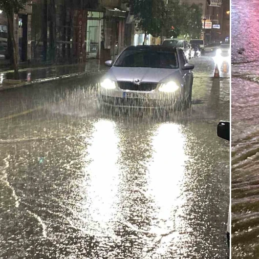 Elazığ'da Sağanak Yağış Hayatı Felç Etti: Yollar Göle Döndü