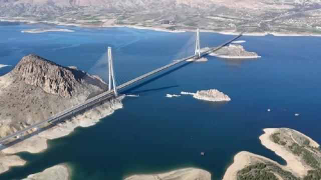 Elazığ ile Tunceli'yi Buluşturacak Pertek Köprüsü İçin Süreç Başladı