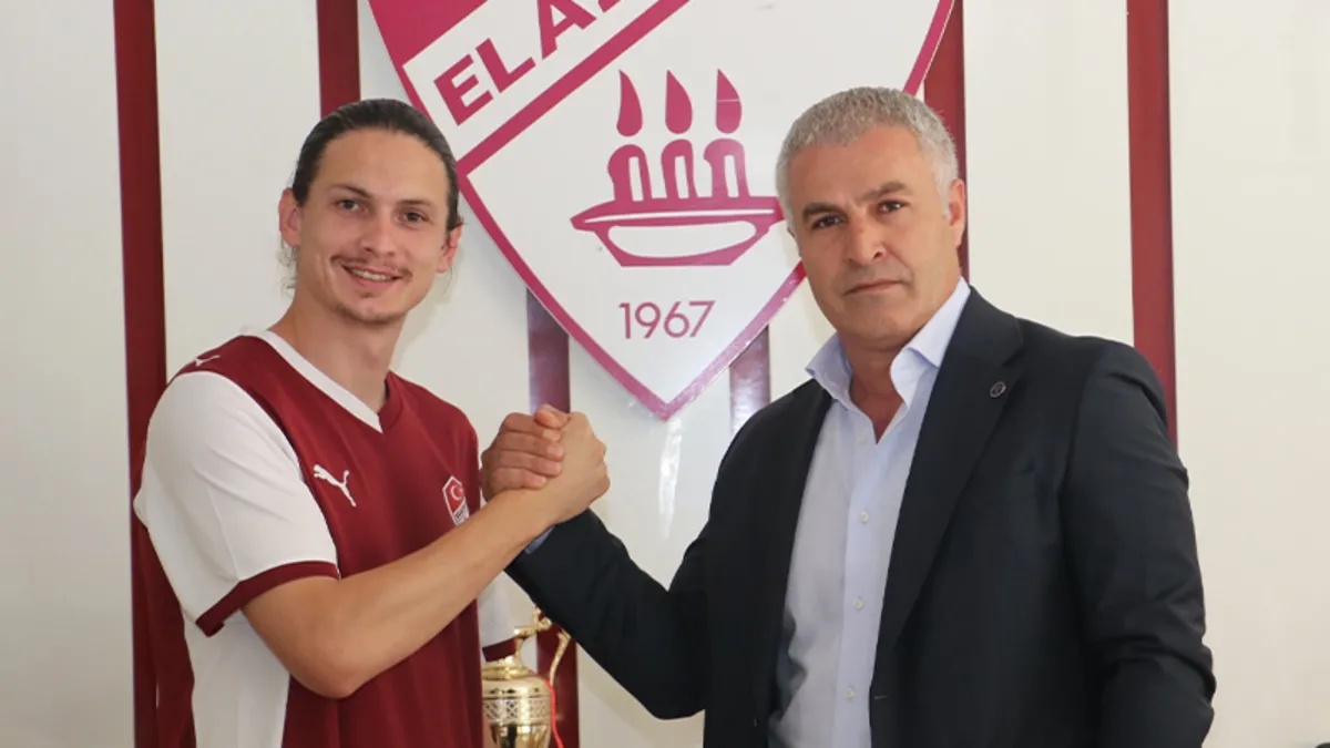 Elazığspor, orta saha Alperen Pak ile 1 yıllık sözleşme imzaladı